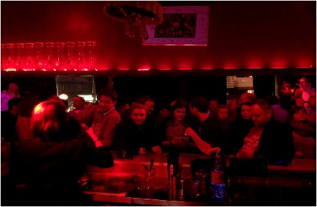 Am Tresen im Ex-Sparr